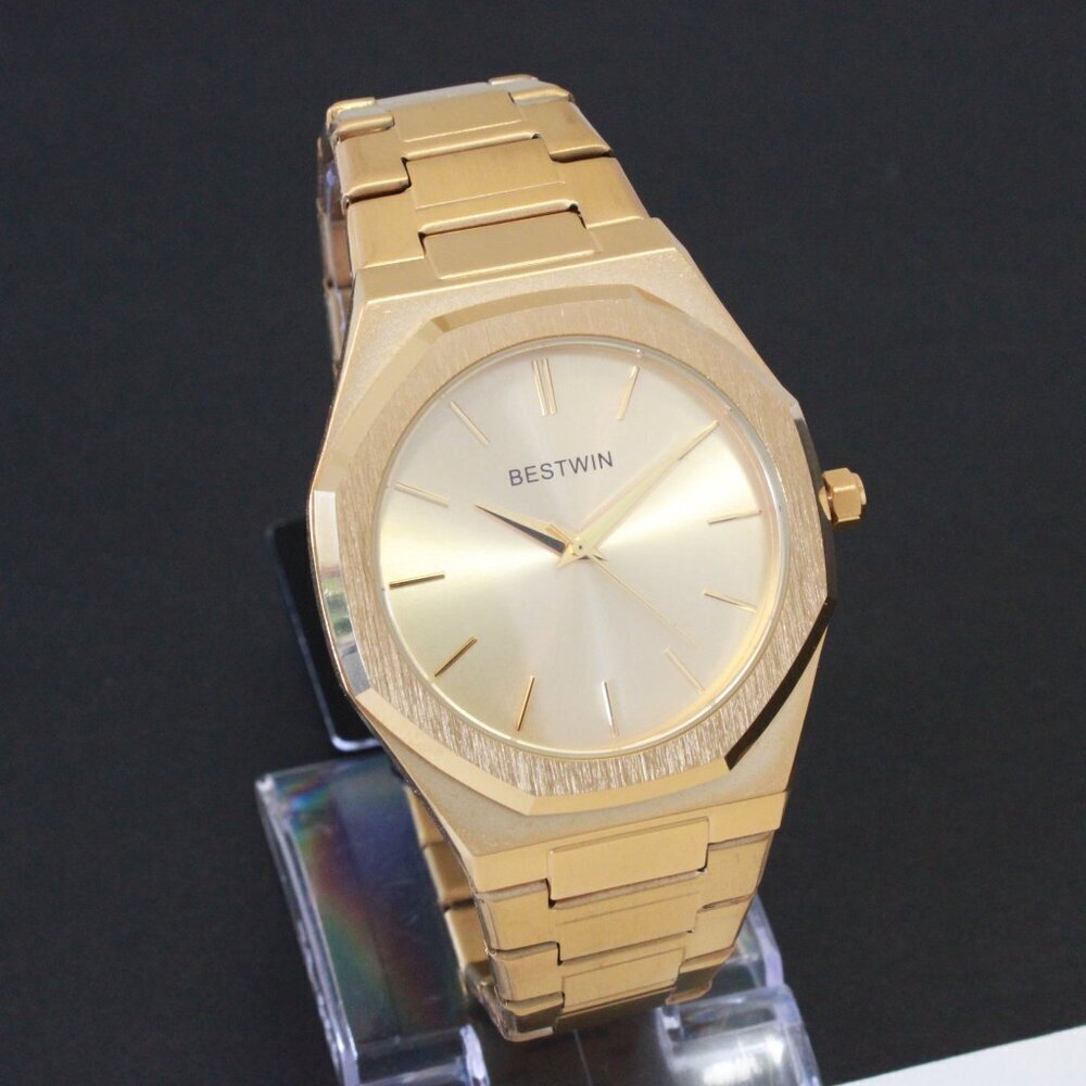 Men's Sports Watch Integrated Bracelet Gold Tone Quartz 41.5mm - Picture 14 of 14